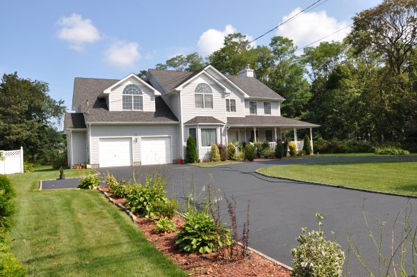 Cost of Driveway Resealing in Peyton