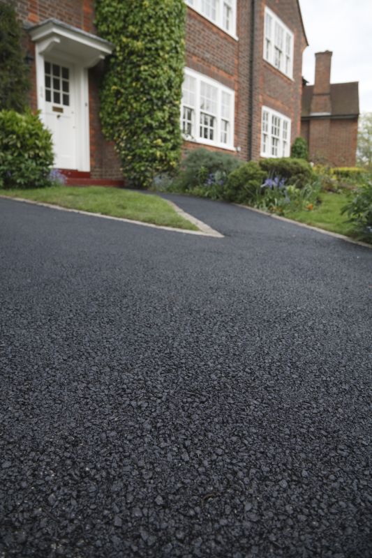 Sealed Asphalt Driveway